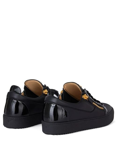 FRANKIE GIUSEPPE ZANOTTI | RU50000003